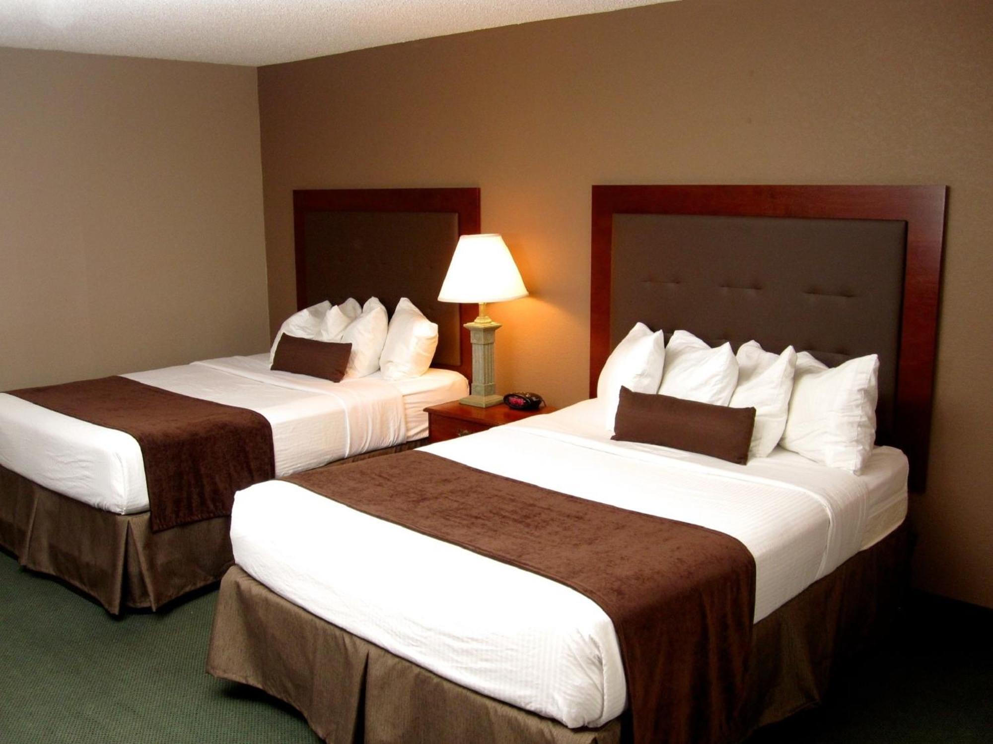 Hotel Baymont By Wyndham Mandan Bismarck Area Habitación foto